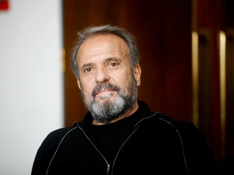 R.I.P: Οι φίλοι του Μηνά Χατζησάββα τον αποχαιρετούν με τον δικό τους τρόπο R.I.P: Οι φίλοι του Μηνά Χατζησάββα τον αποχαιρετούν με τον δικό τους τρόπο